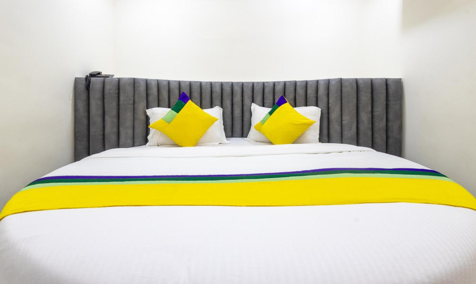 Itsy Hotels Signature, Nehru Nagar Ahmedabad Buitenkant foto